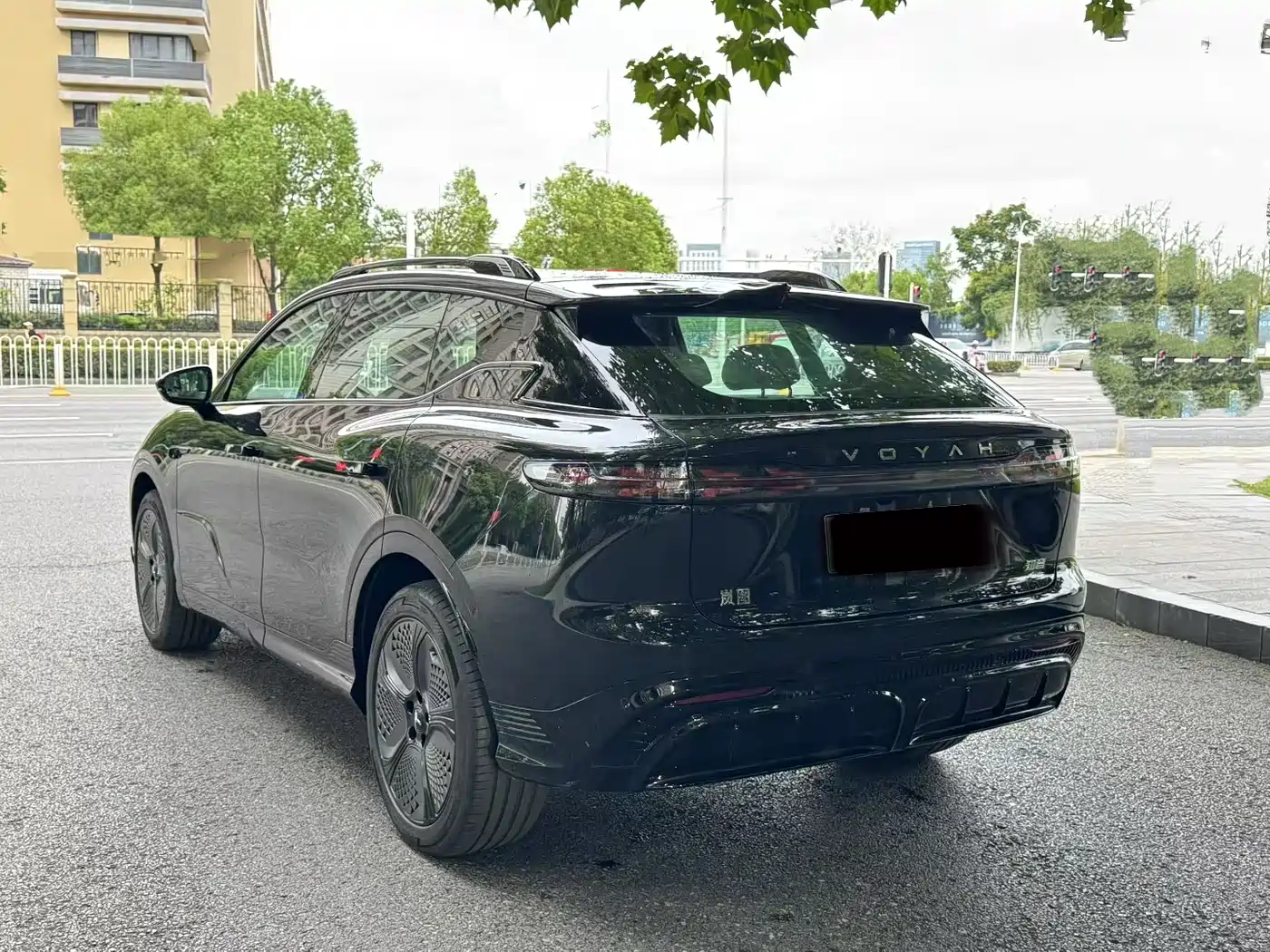 Voyah Auto Voyah Zhiyin 2024 Long Range Super Charging Edition фото 5