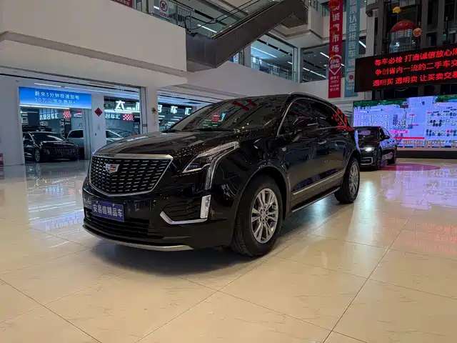 CADILLAC XT5