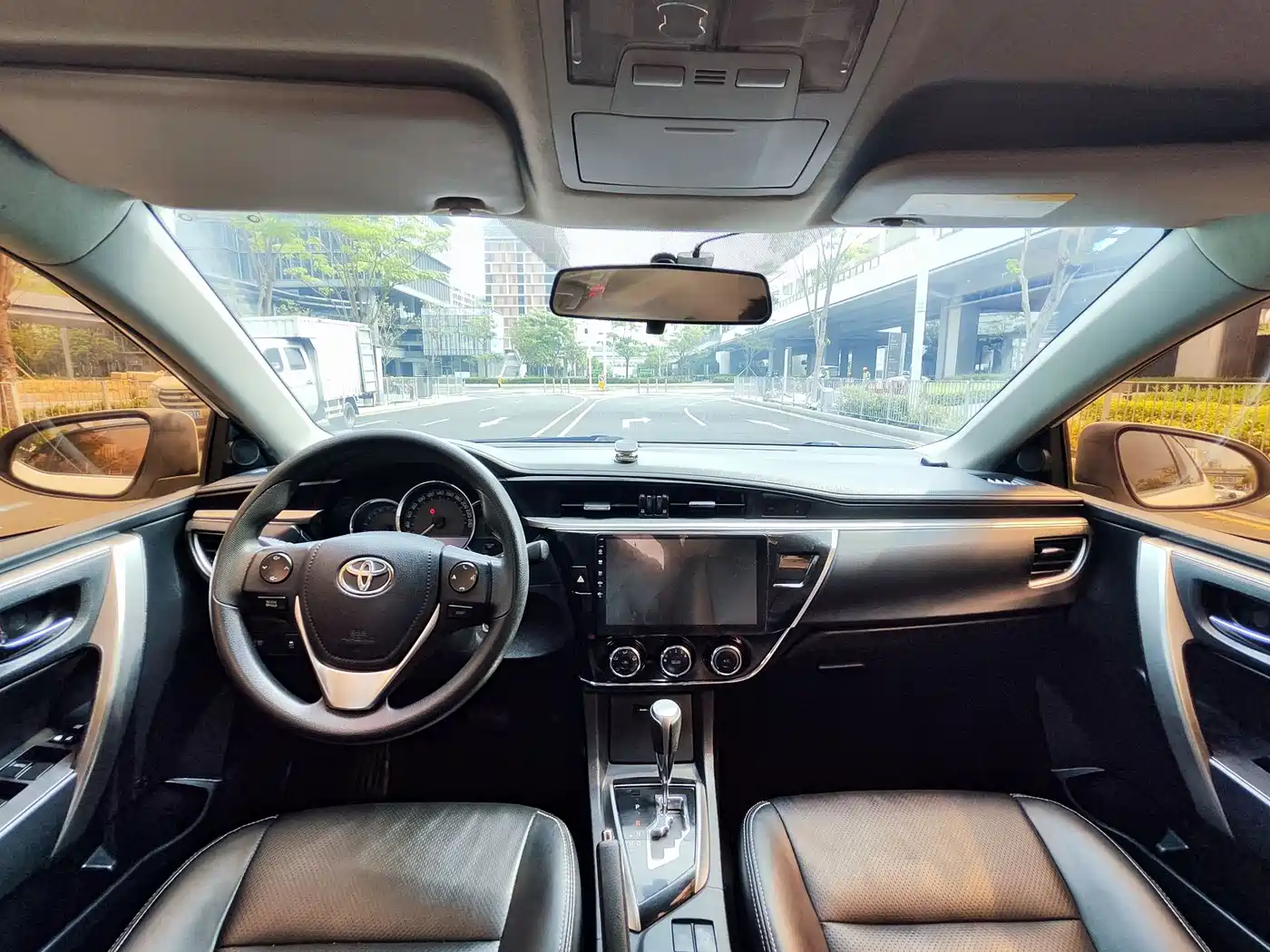 Toyota Corolla 2017 1.2T CVT GL фото 11