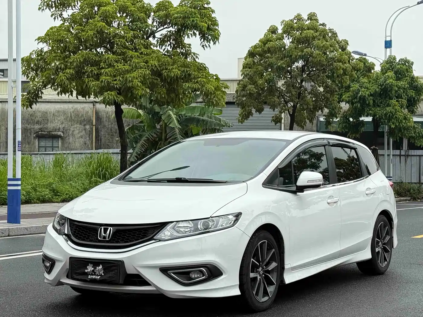 Honda Jade 2014 2013 1.8L Automatic Comfort Edition 5-seater