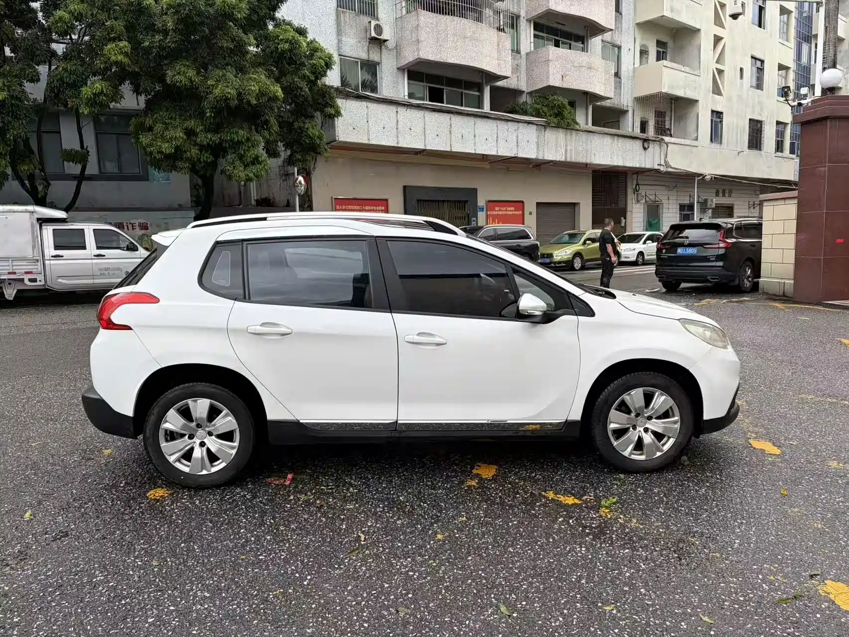 صورة 4 - Peugeot 2008