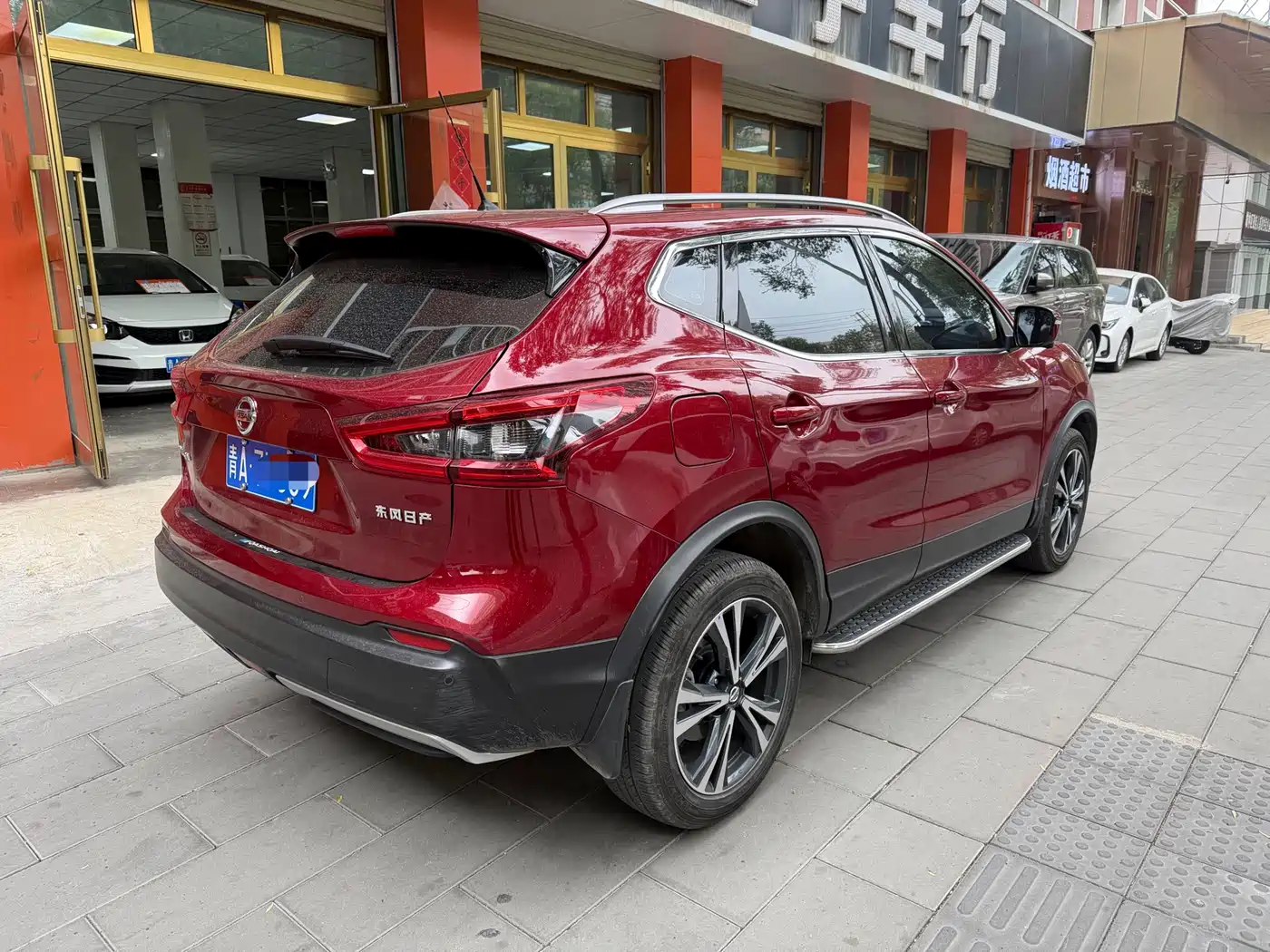 NISSAN QASHQAI