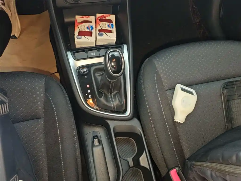 Hyundai Elantra 2020 1.6L Auto GL Pleasing Edition фото 14