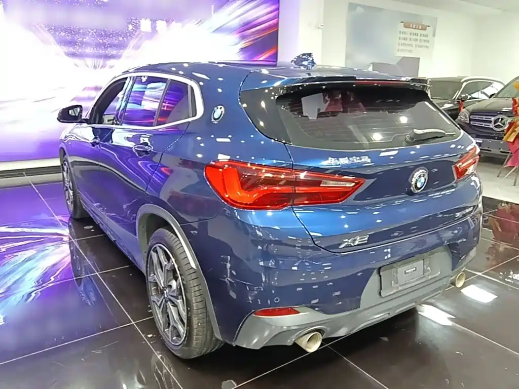 Photo 5 - BMW X2