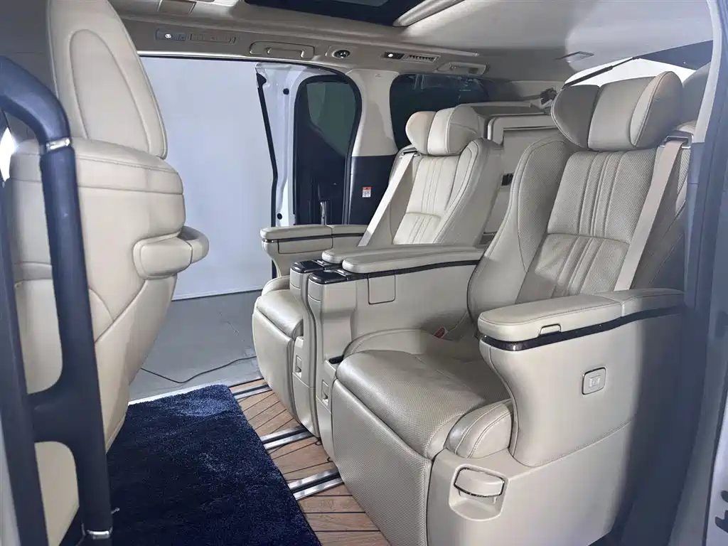 Toyota Vellfire 2023 Crown Hybrid 2.5L HV Premium фото 7