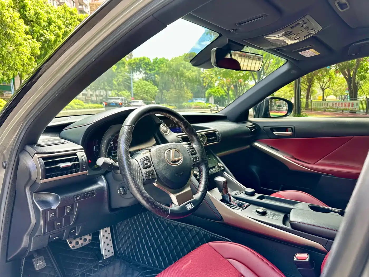Lexus IS 2018 2017 300 F SPORT