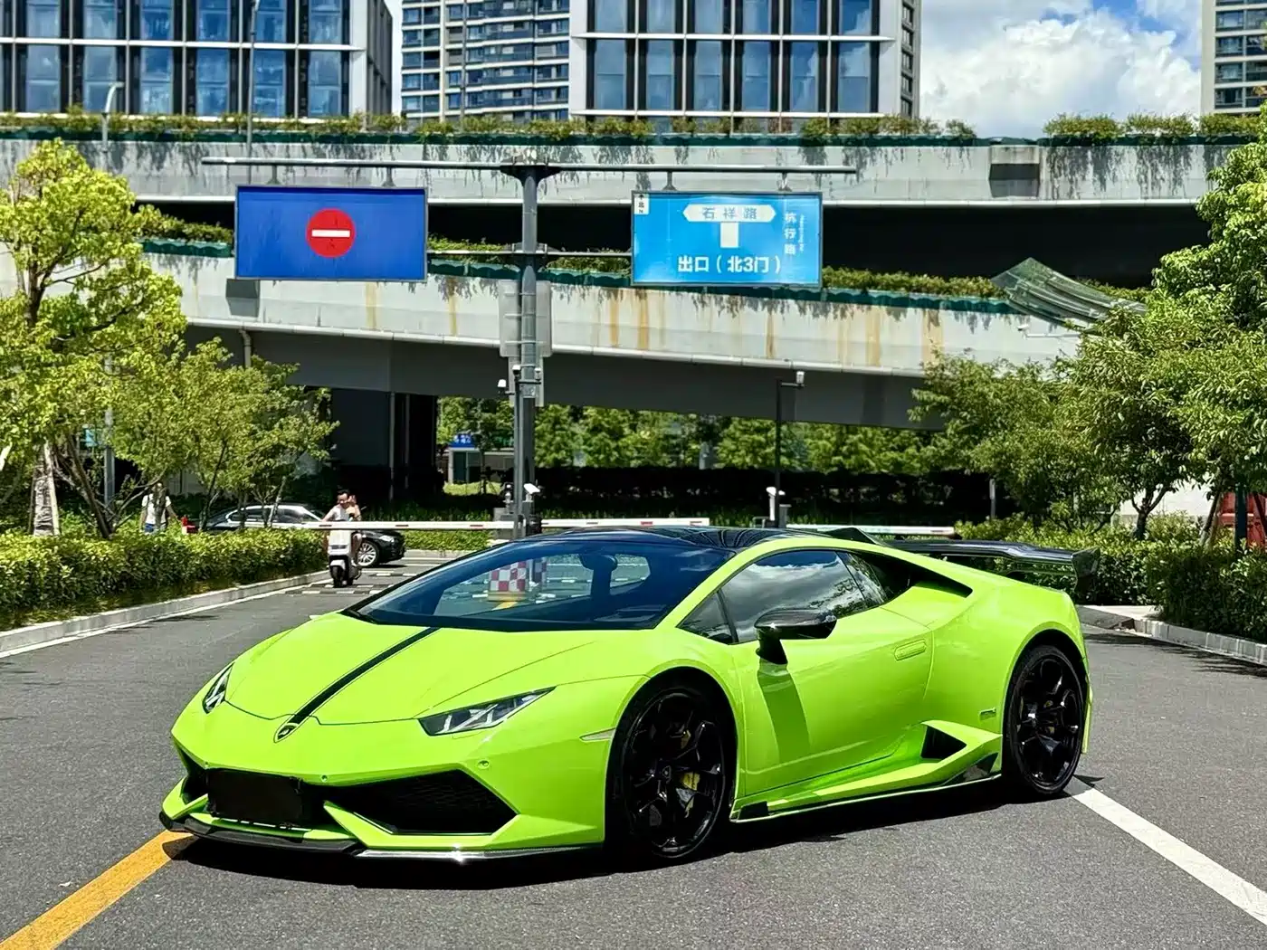 LAMBORGHINI HURACÁN