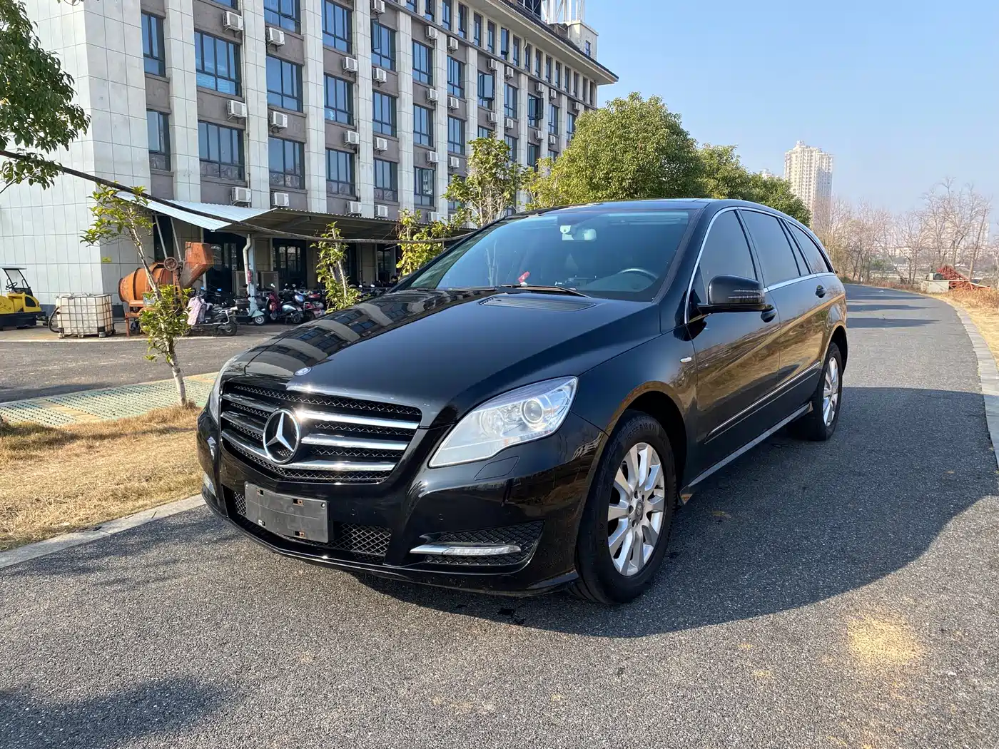 Mercedes-Benz R-Class 2017 R 320 4MATIC Business Collector's Edition