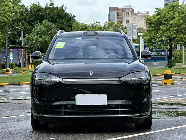 AITO Wenjie AITO M9 2025 Extended Range Ultra 52kWh 6-Seater — фото 1