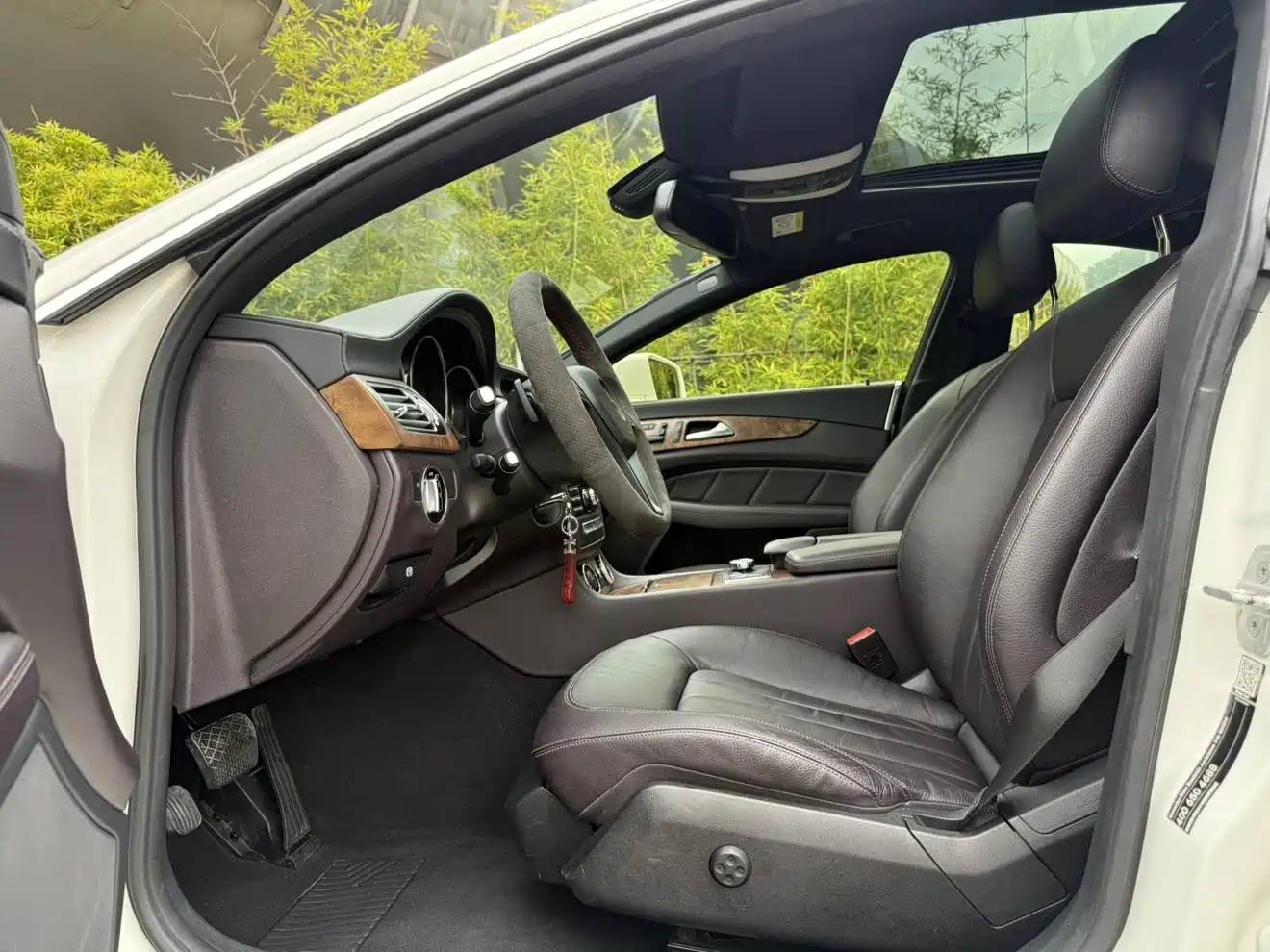 Mercedes-Benz CLS 2012 CLS 300 CGI фото 16