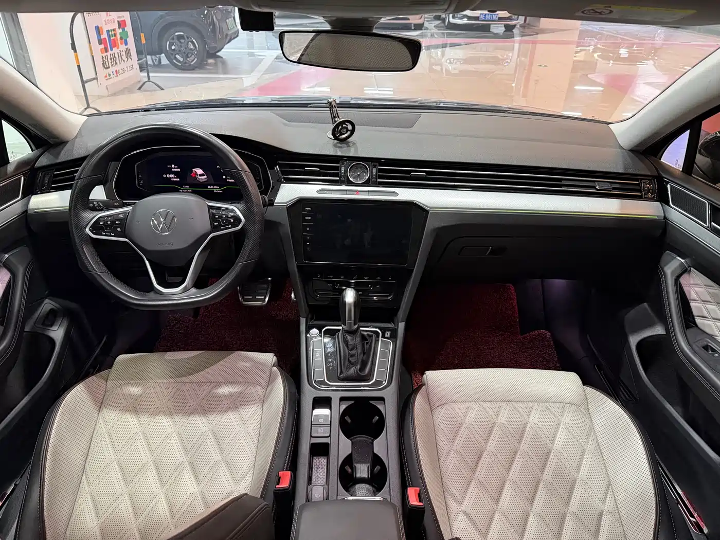 Volkswagen Magotan 2023 Model 2 Million Commemorative Edition 330TSI DSG Luxury фото 6