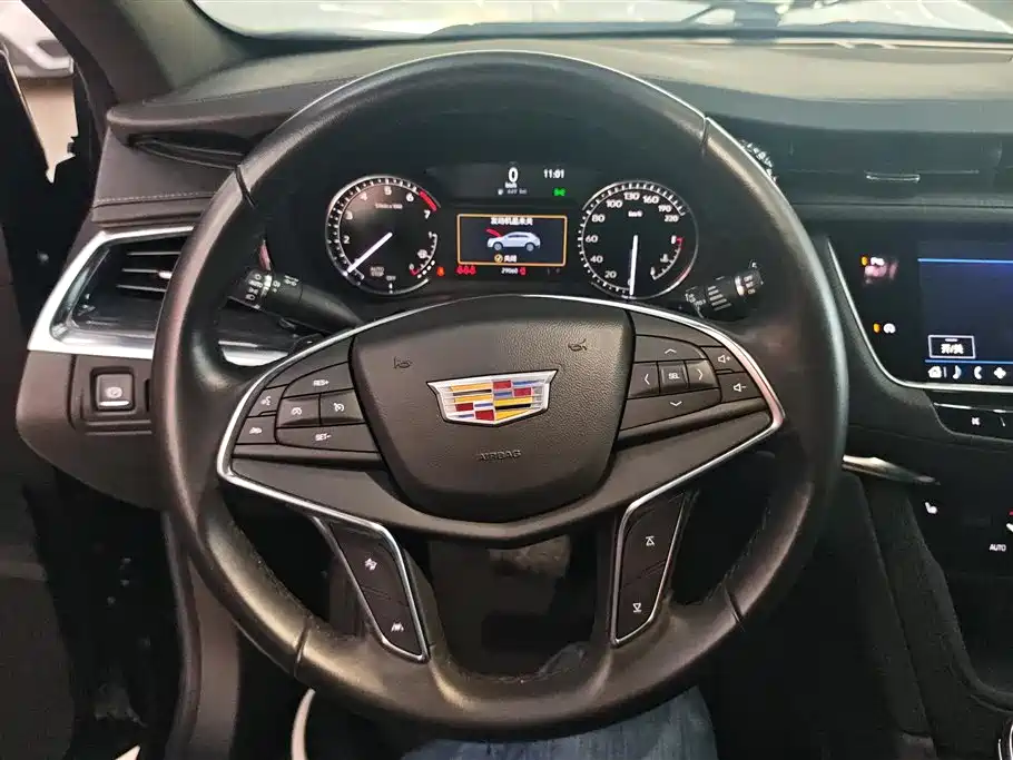 Cadillac XT5 2023 2.0T 2WD Fashion Edition фото 15