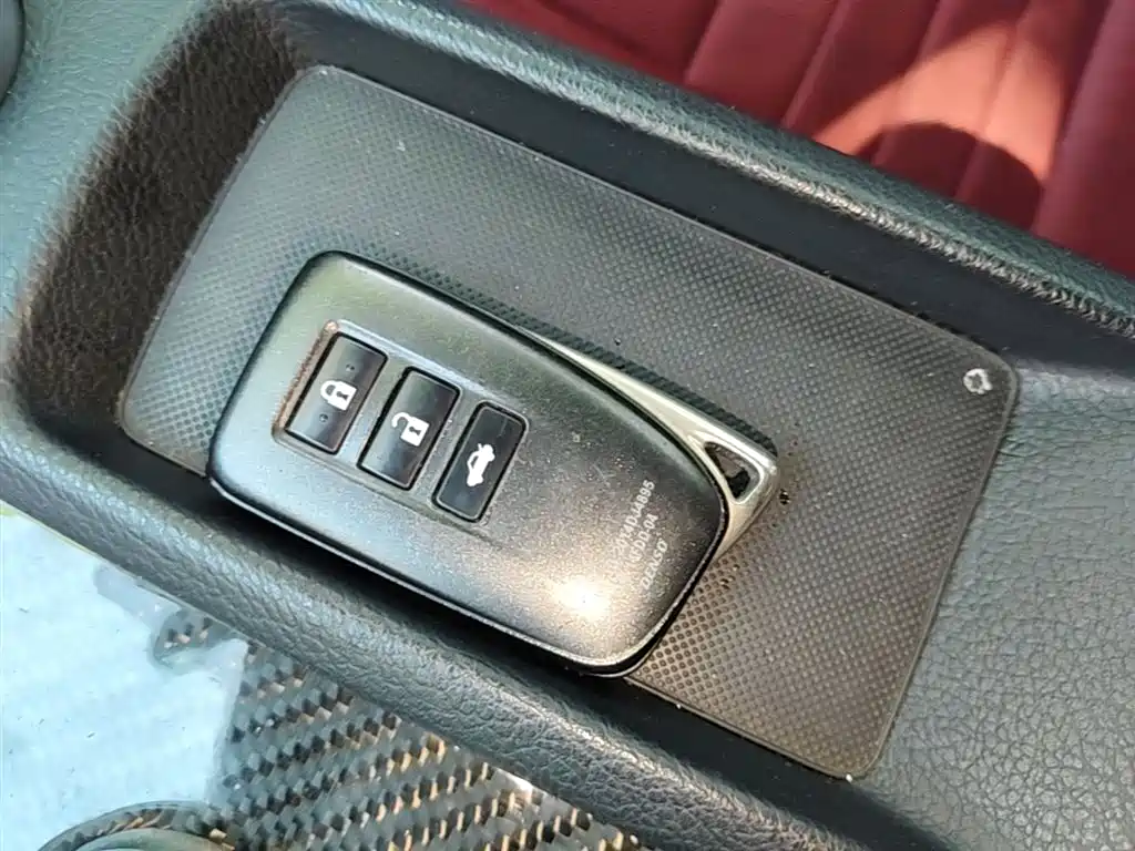 Lexus IS 2015 200t F SPORT фото 9