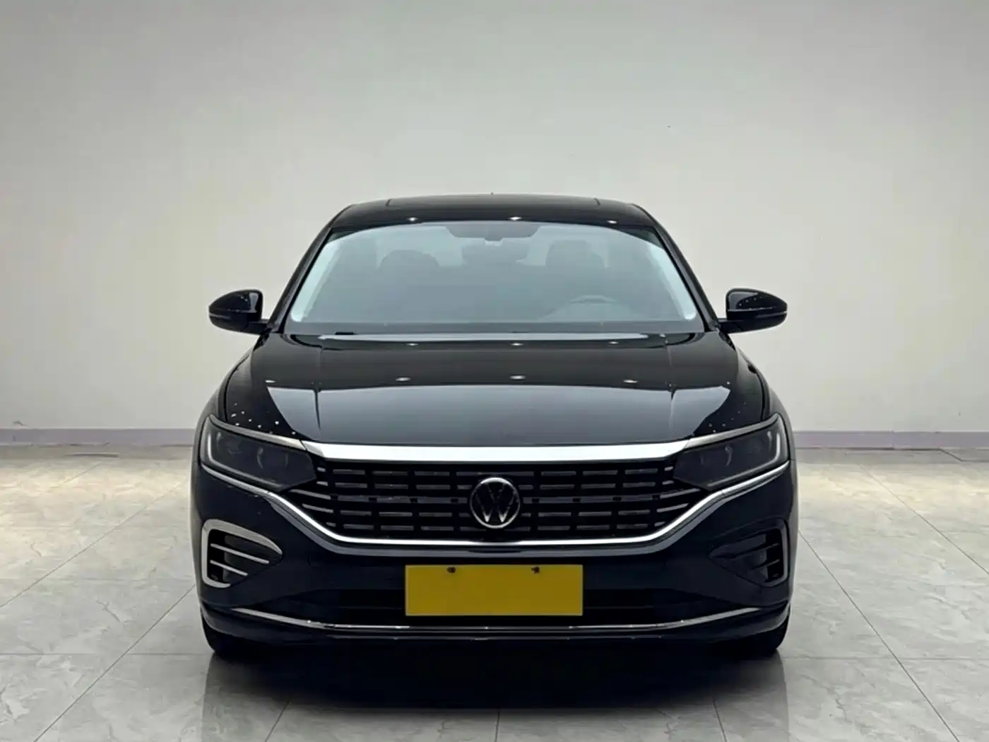 Photo 1 - Volkswagen Passat