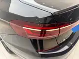 صورة 17 - Volkswagen Passat