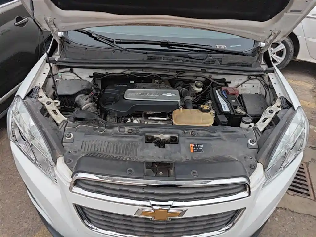 Chevrolet Trax 2016 1.4T Automatic 2WD Comfort Sunroof Edition фото 20