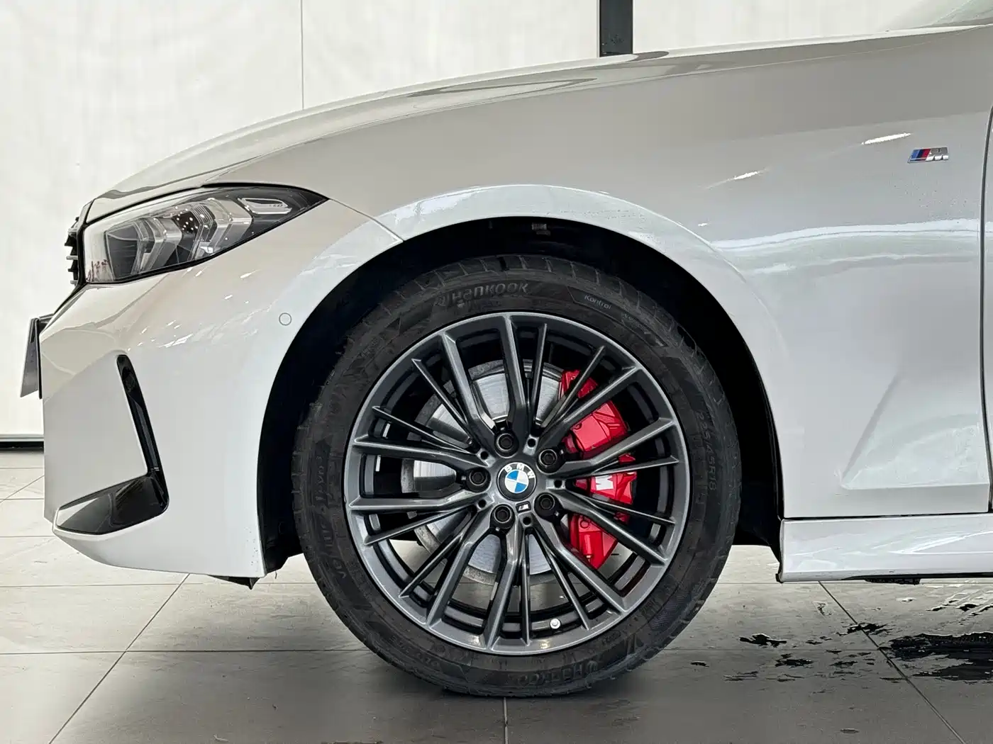 BMW 3 Series 2024 325i M Sport Shadowline Package фото 4