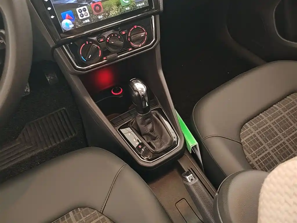 Volkswagen Jetta 2017 1.5L Automatic Comfort фото 10