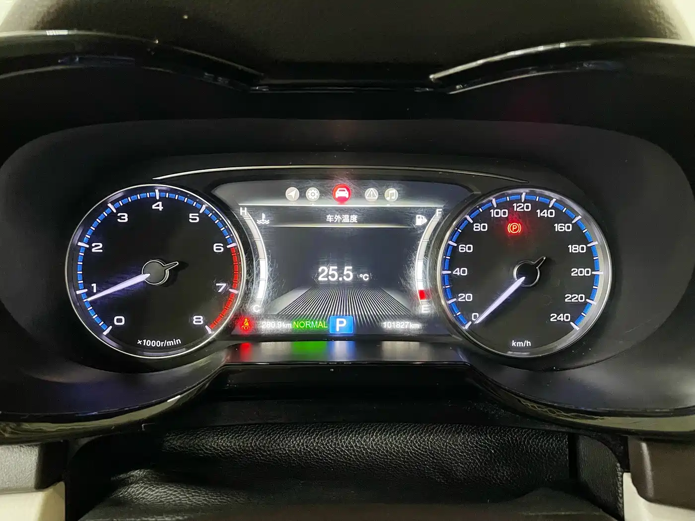 GAC Trumpchi Trumpchi GS8 2017 2017 320T 2WD Luxury Smart Connect (7-seater)