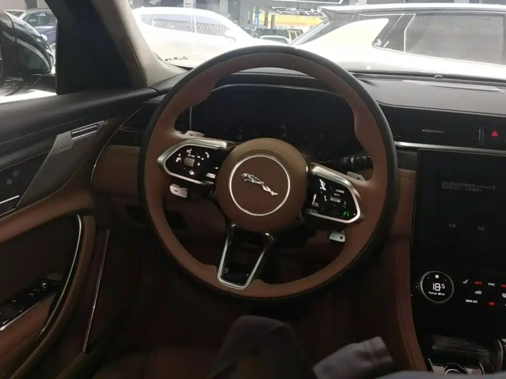 Jaguar XFL 2025 2024 2.0T P250 2WD Premium Luxury