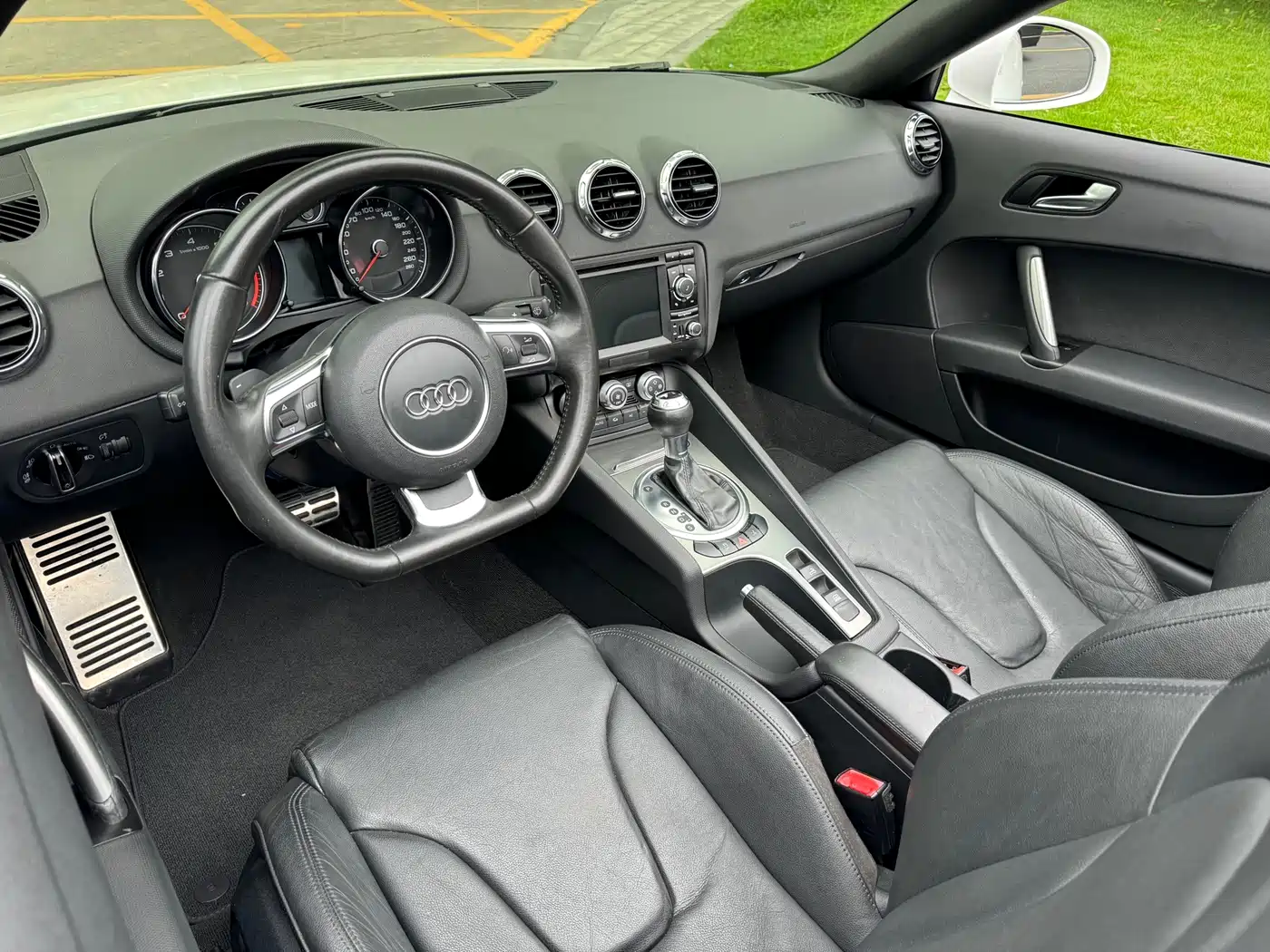 Audi TT 2013 2011 TT Roadster 2.0TFSI