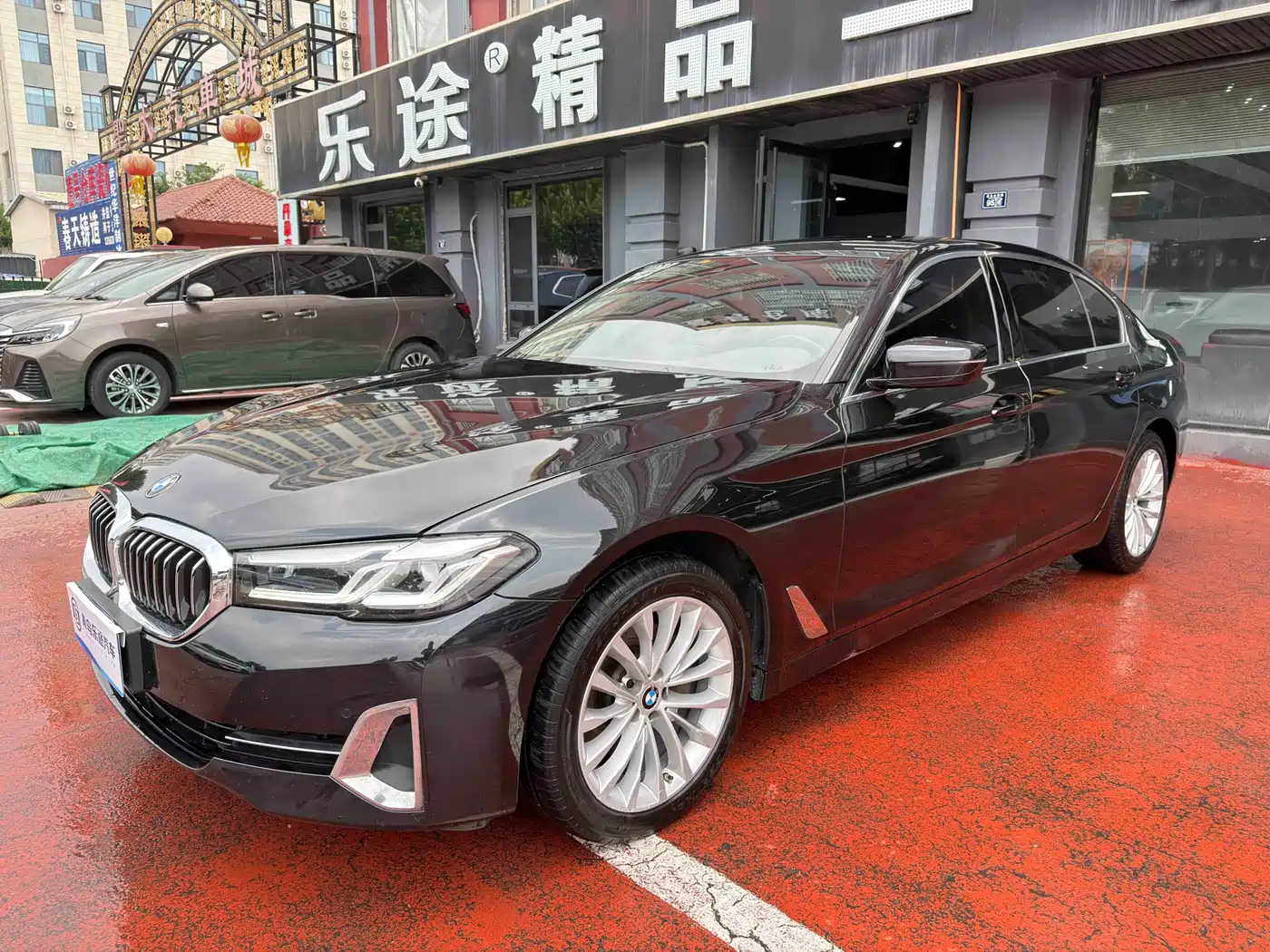 Фото 2 - BMW 5 Series