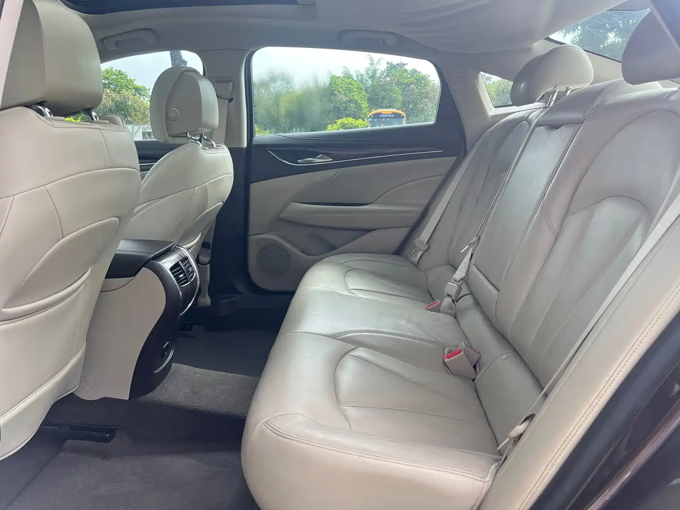 Фото 14 - Buick LaCrosse