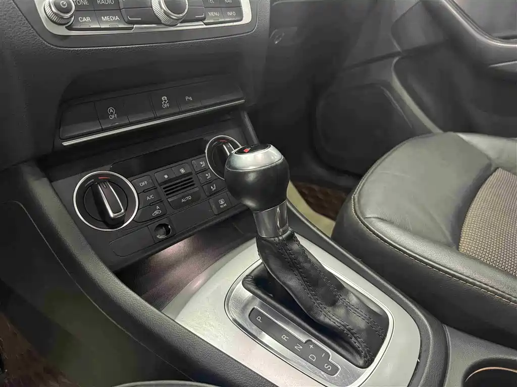 Audi Q3 2017 30 TFSI Fashion фото 16