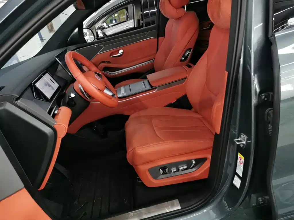 BYD Tang L 2025 2025 DM 175KM Drone Player Edition