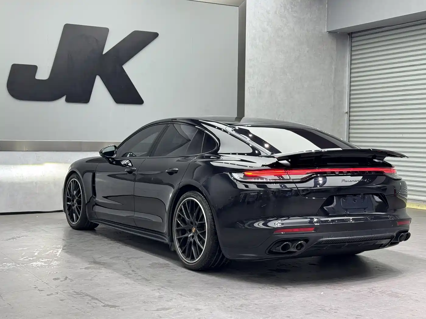 PORSCHE PANAMERA