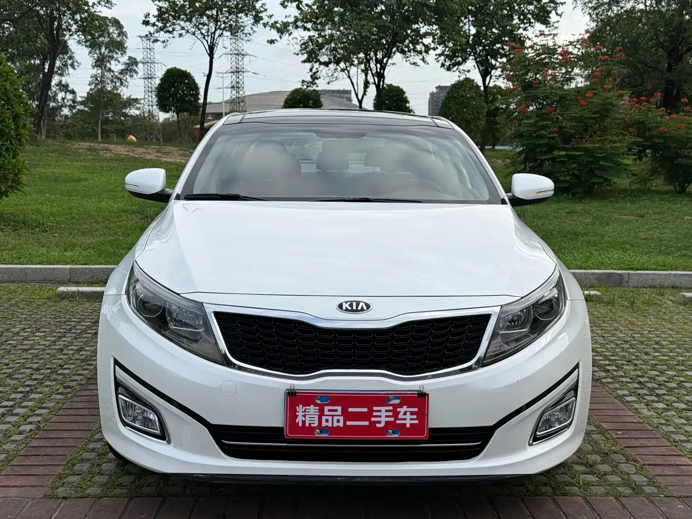 Kia K5 2014 2.0L Automatic LUXURY фото 2