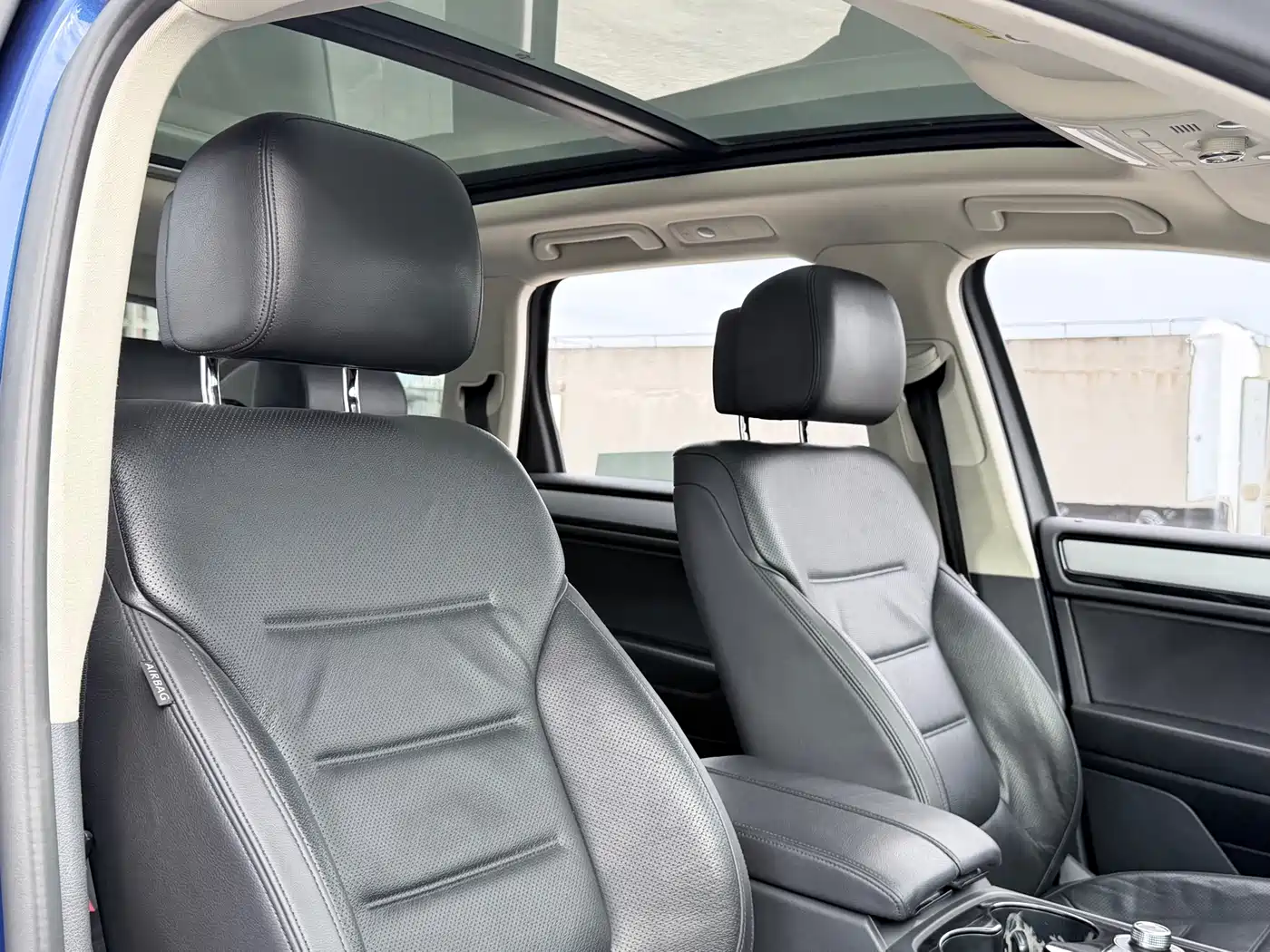 Volkswagen Touareg 2017 3.0TSI Explorer Edition фото 13