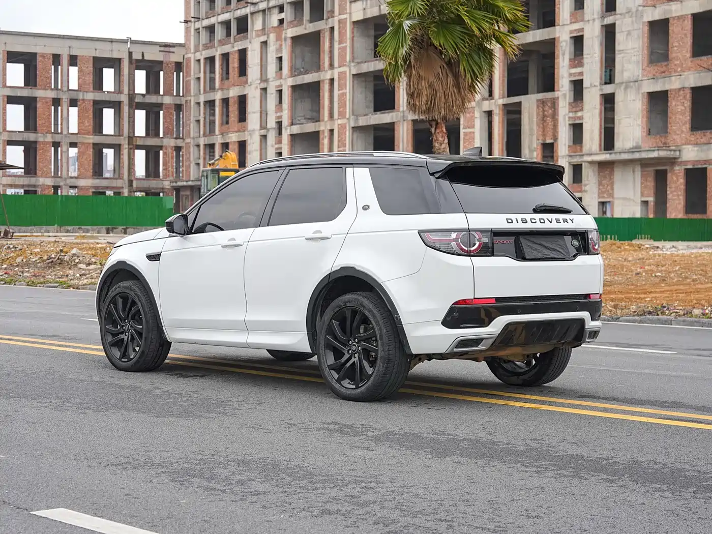 Фото 4 - Land Rover Discovery Sport