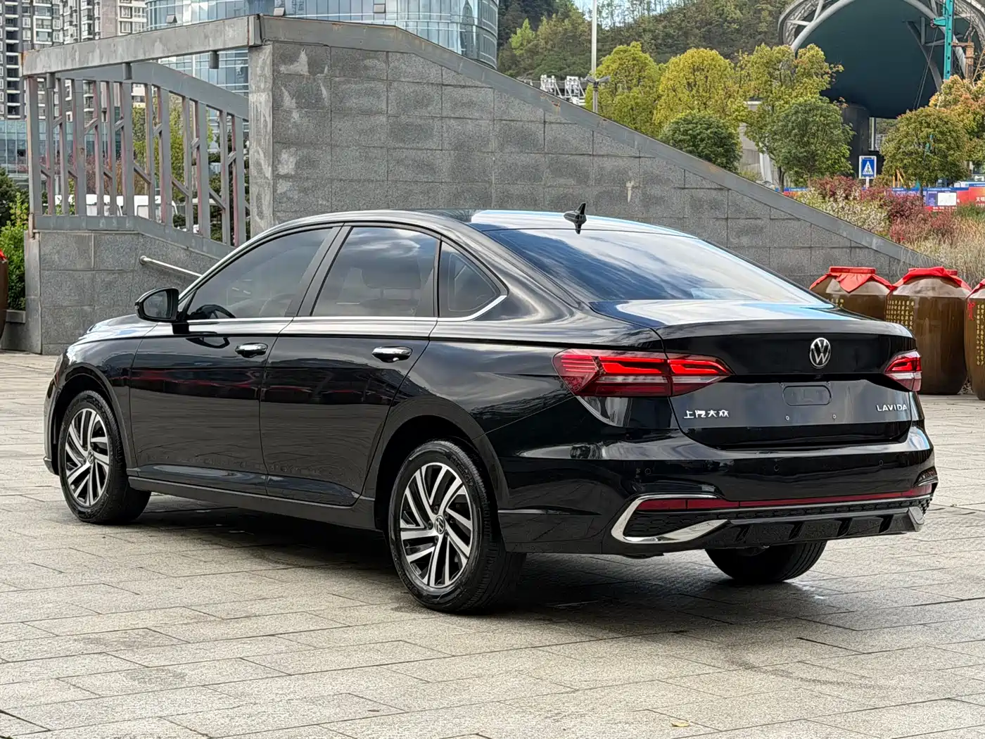 Volkswagen Lavida 2024 Model 1.5L Automatic Starlight 5 Million Edition фото 6