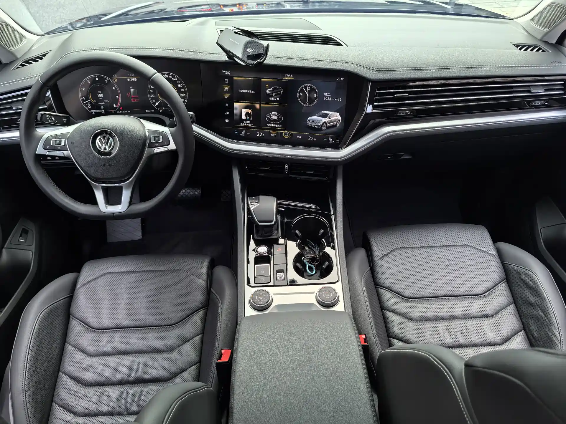 Фото 21 - Volkswagen Touareg