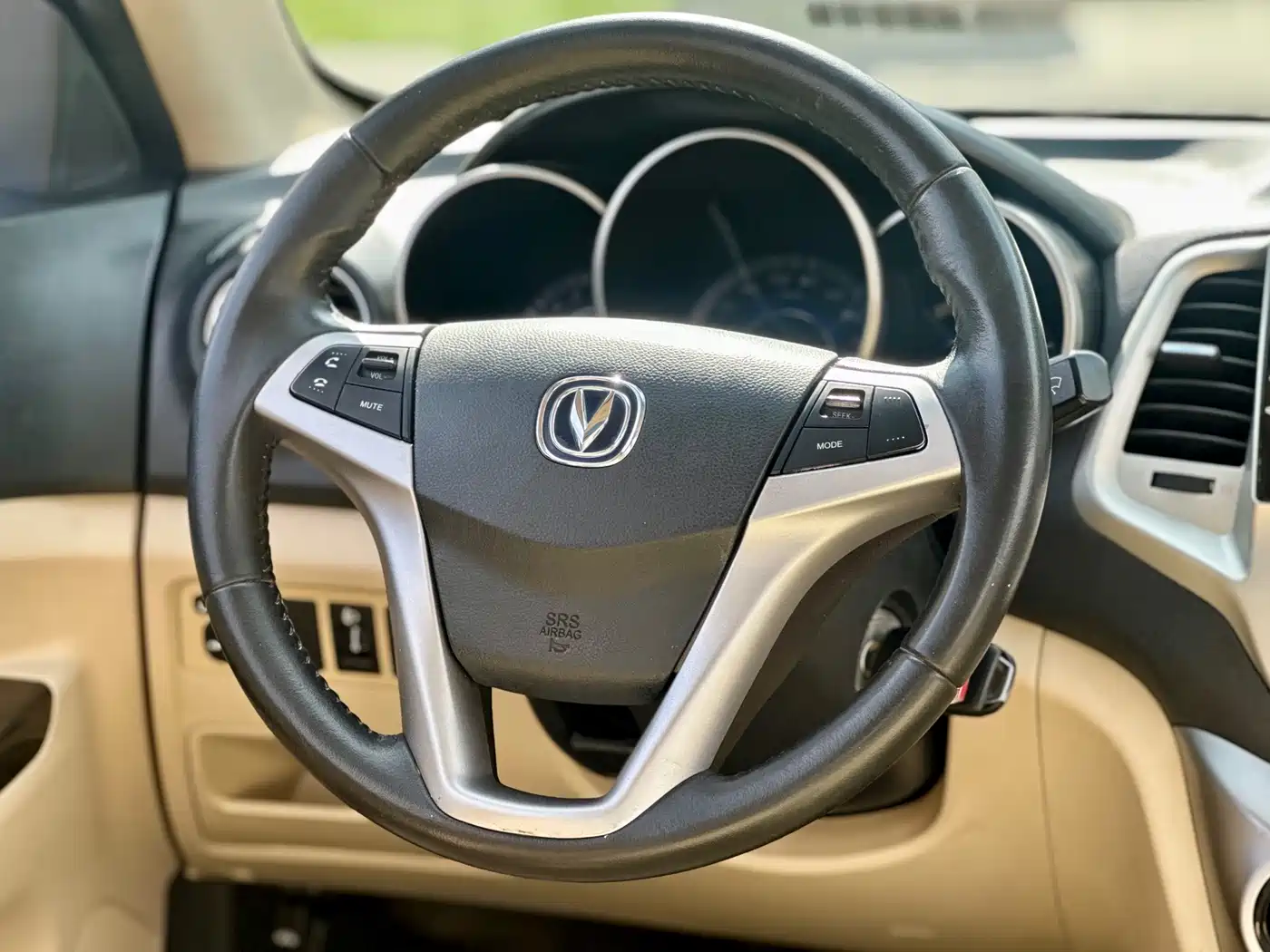Changan Eado 2015 2015 1.6L Automatic Luxury