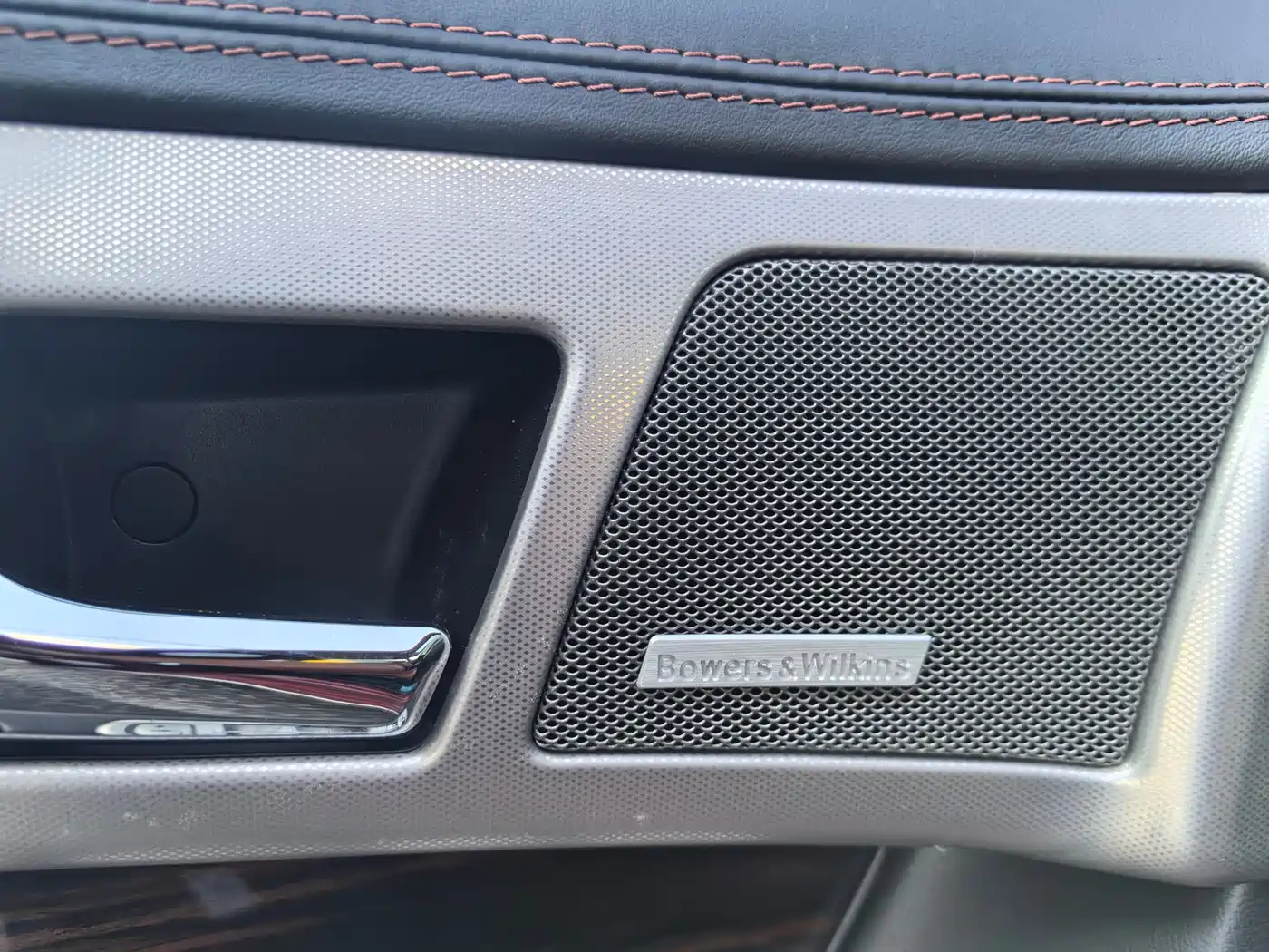 Photo 3 - Jaguar XF