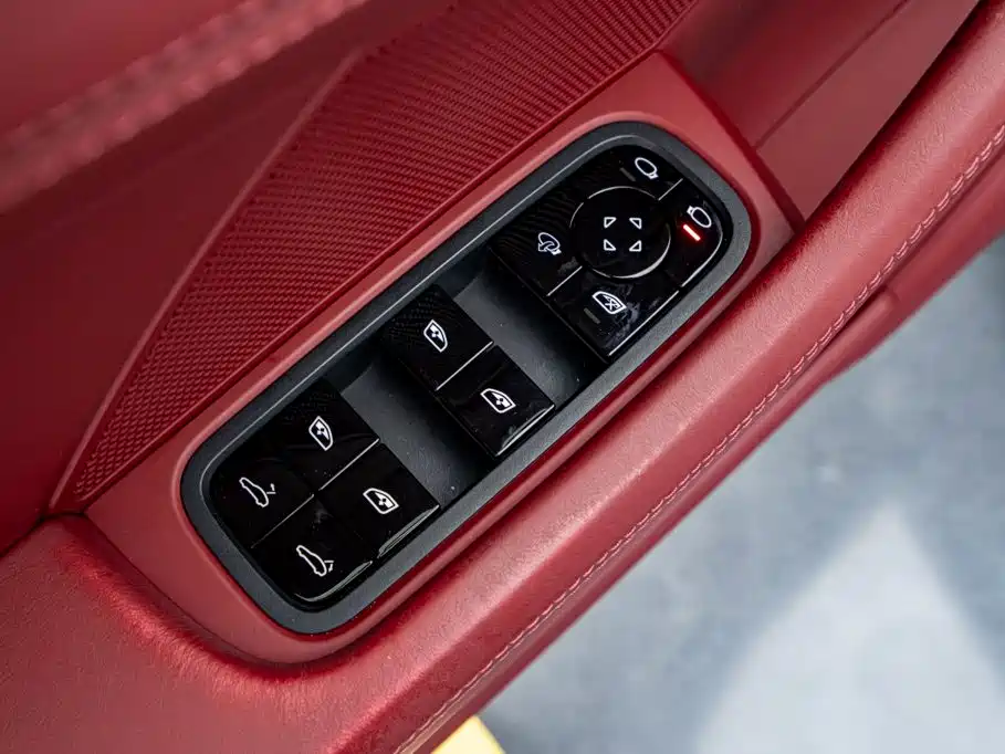 Фото 12 - Porsche Panamera