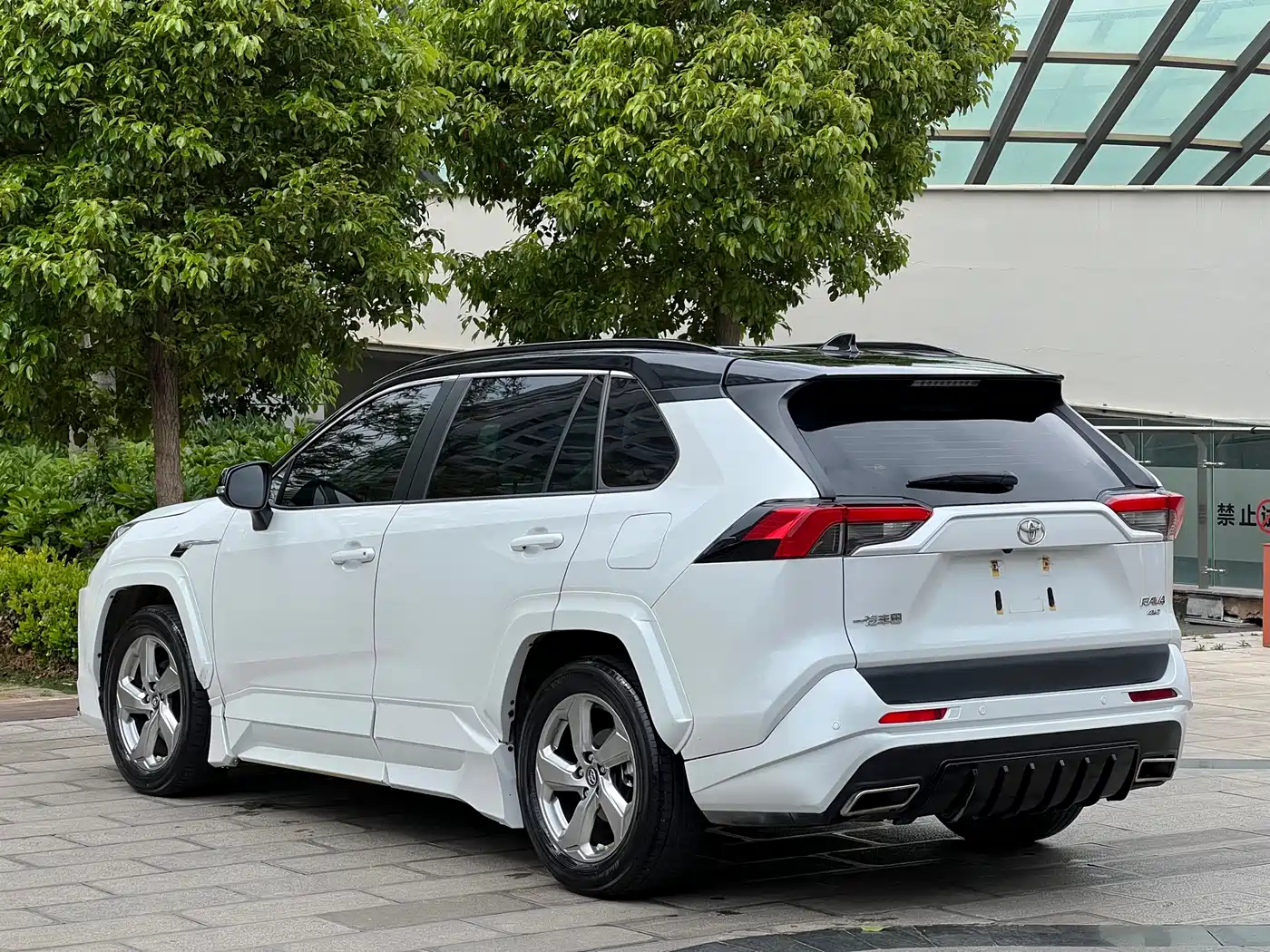 Toyota RAV4 Rongfang 2022 2.0L CVT 4WD Trend Plus Edition фото 14