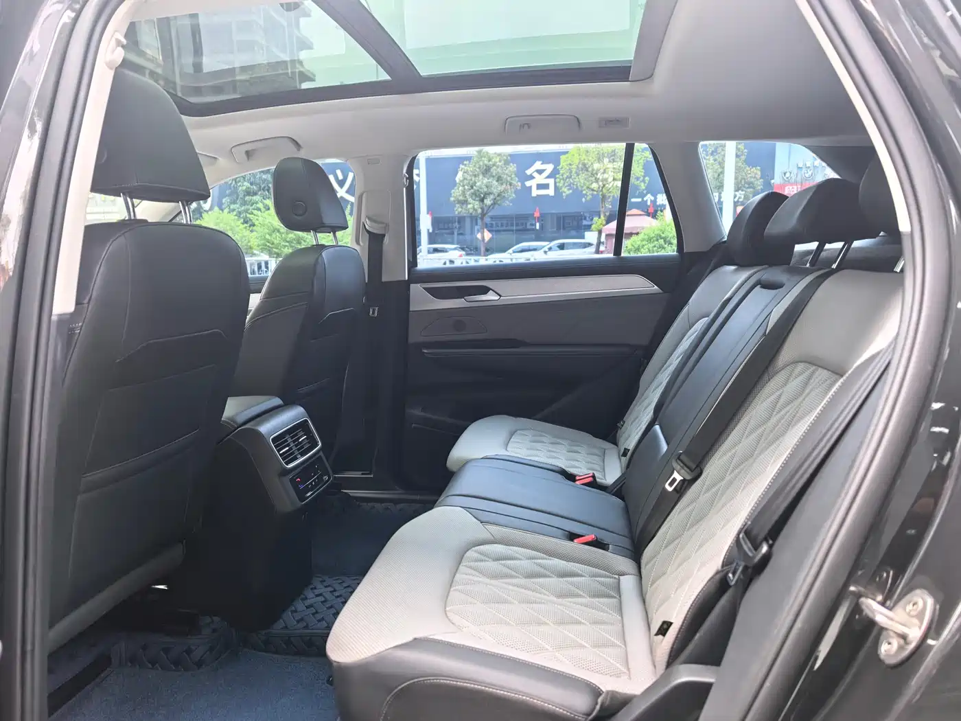 Volkswagen Talagon 2023 380TSI 4WD R-Line Touring Edition фото 6
