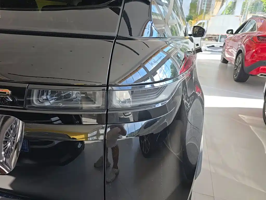 Photo 8 - Land Rover Range Rover Evoque