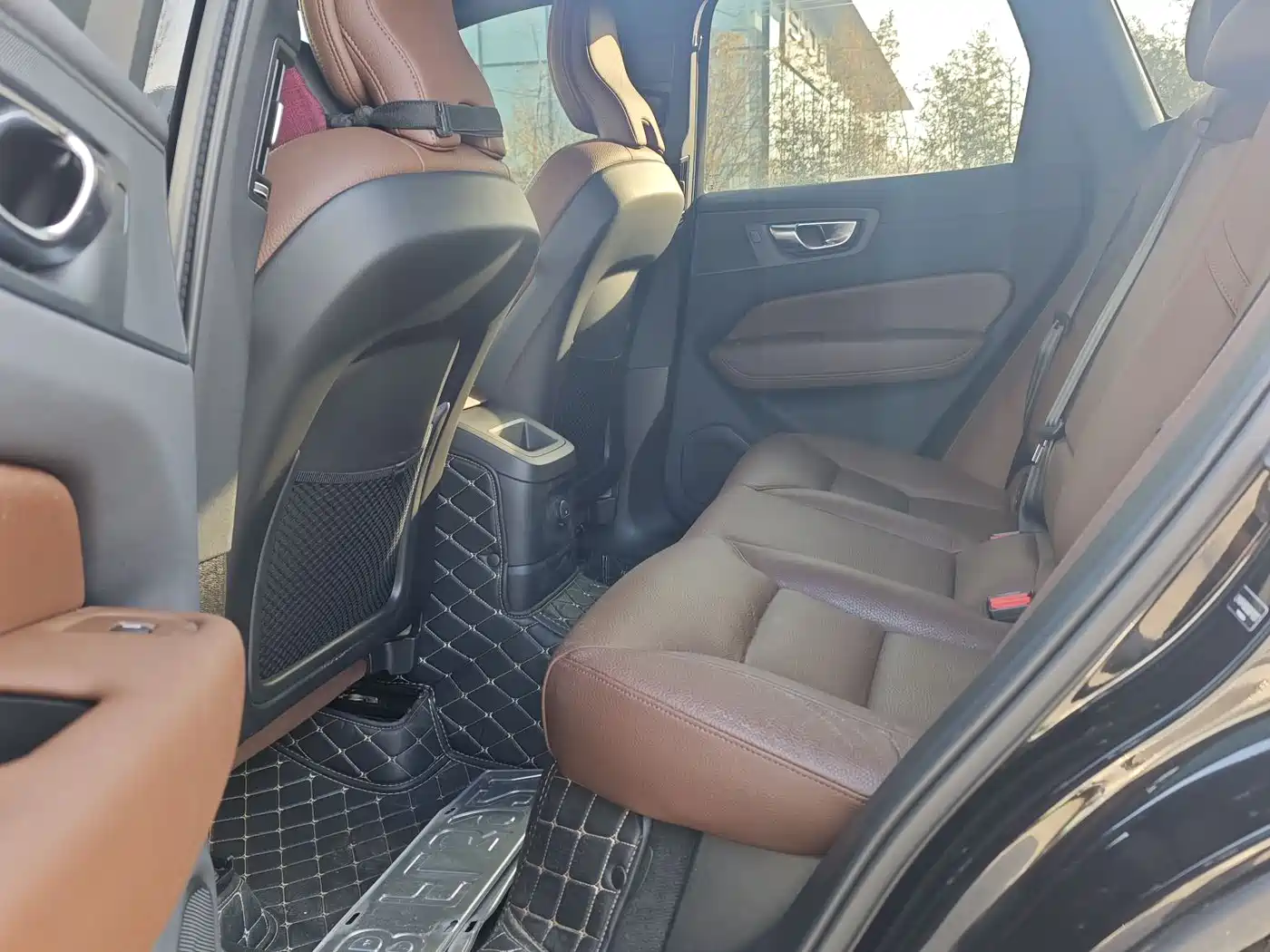 VOLVO XC60 PLUG IN HYBRID