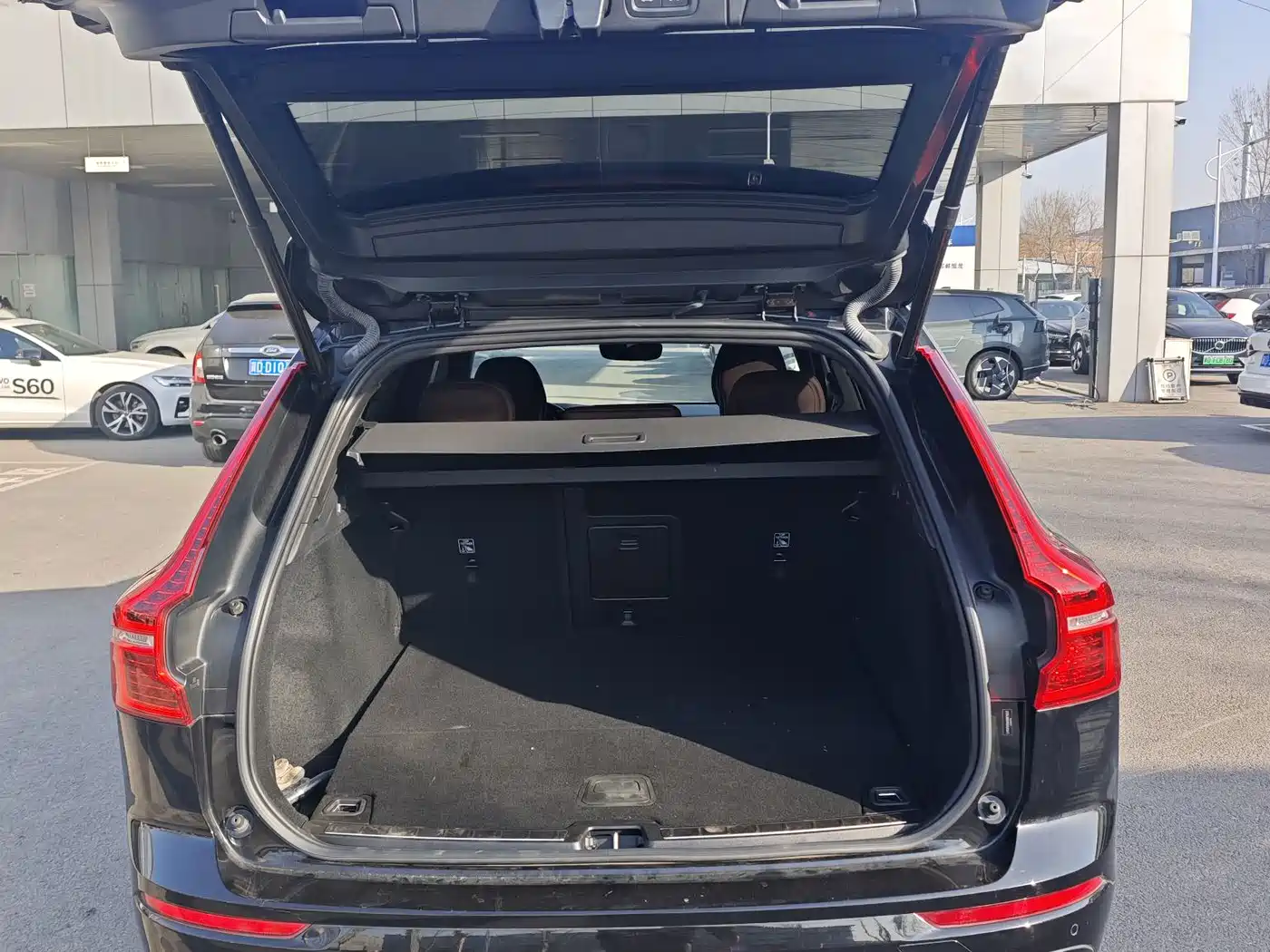 VOLVO XC60 PLUG IN HYBRID