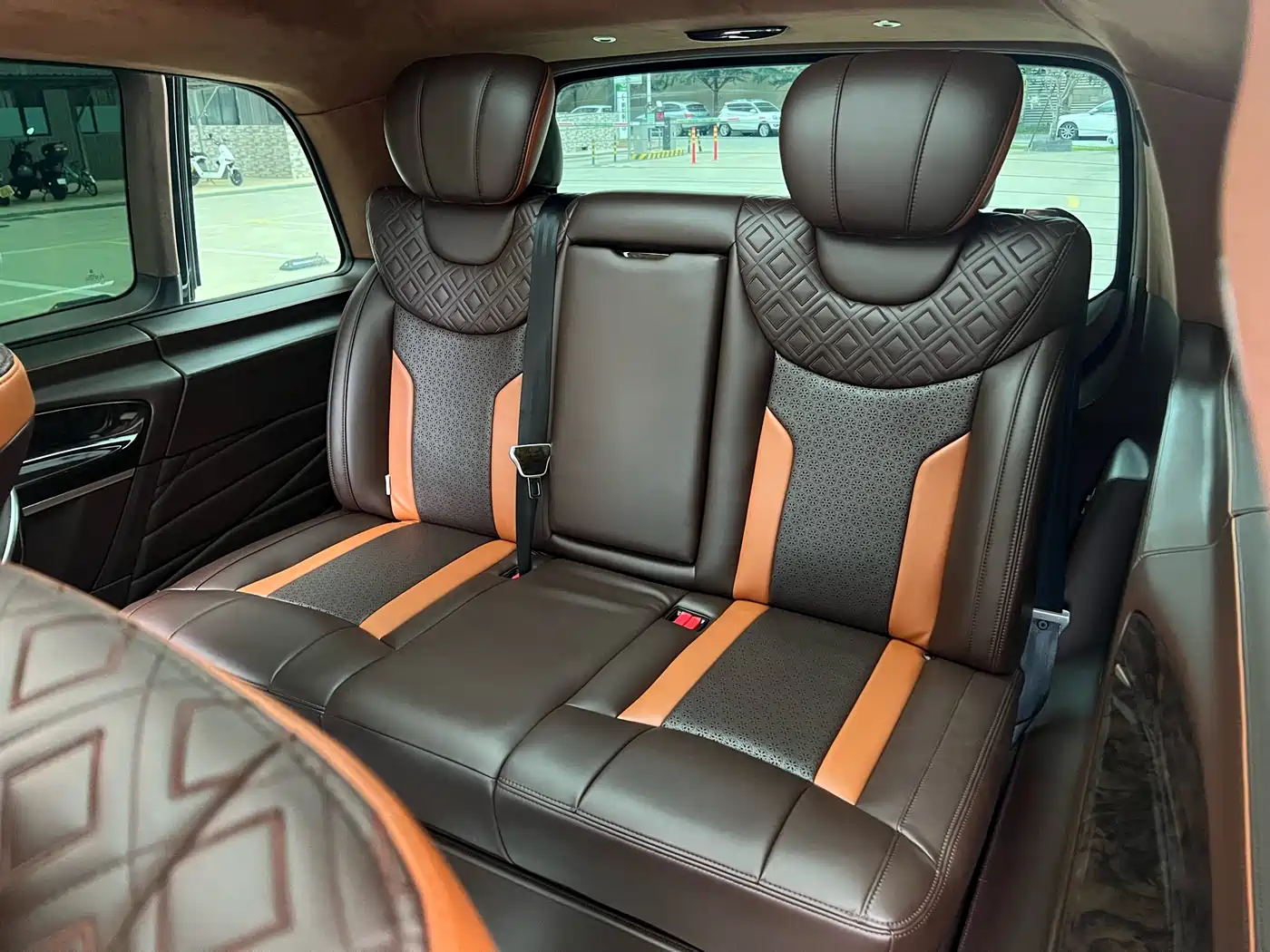 Mercedes-Benz V-Class 2018 V 260 L Premium Long Wheelbase Edition China VI фото 9