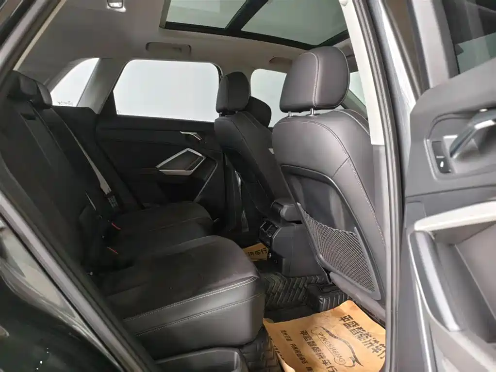 Audi Q3 2023 35 TFSI Fashion Dynamic Model (1.5T) фото 7