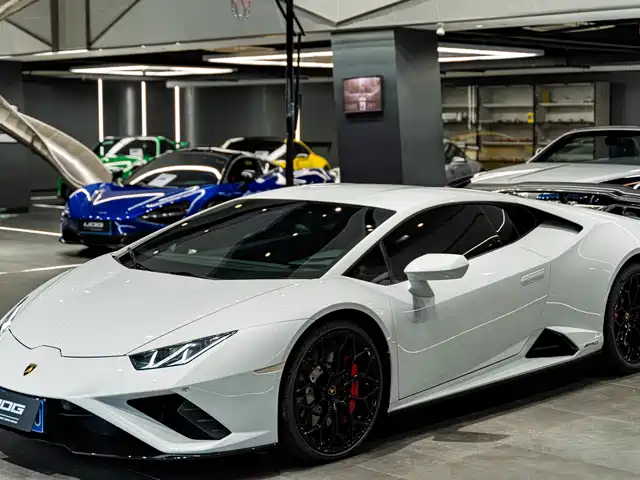 Lamborghini Huracán Huracán EVO RWD