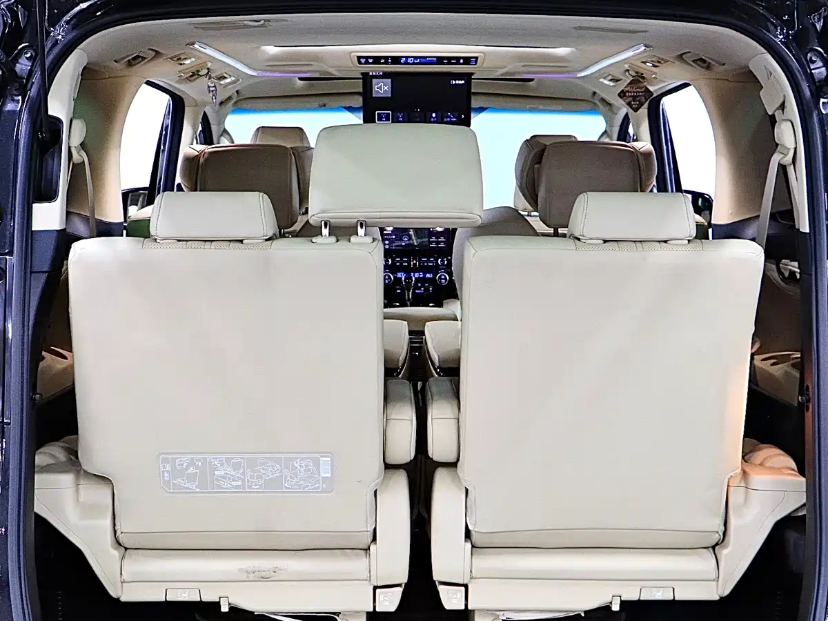 Toyota Vellfire 2021 Crown Hybrid 2.5L HV Supreme Edition фото 19