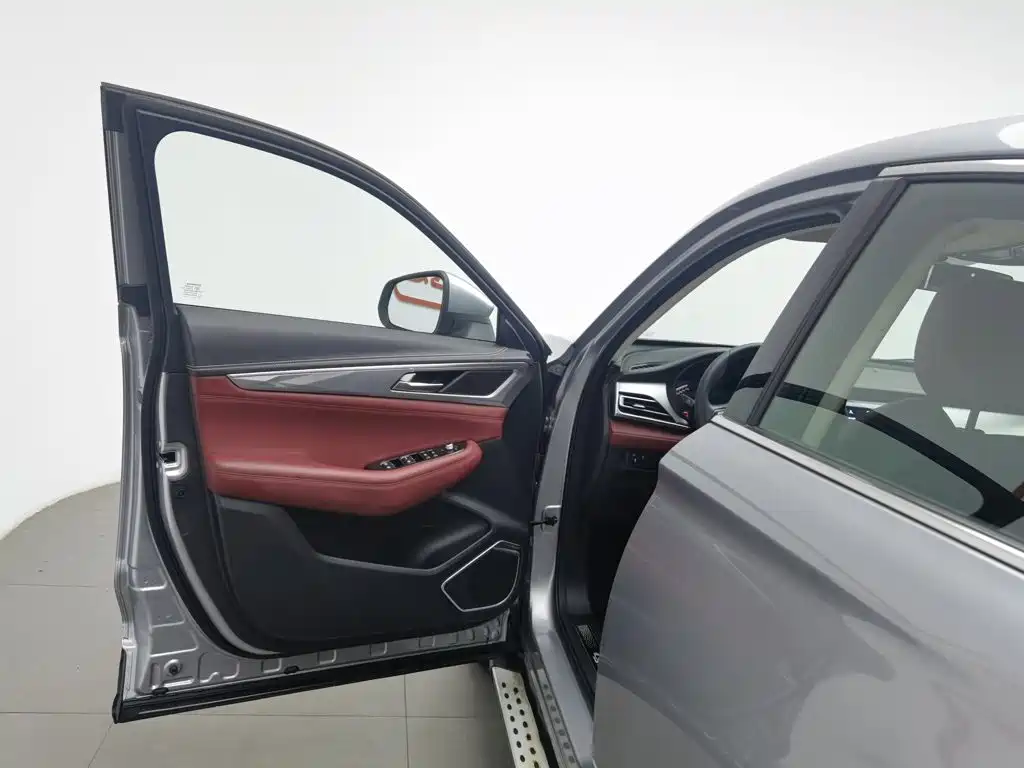Changan CS85 COUPE 2021 2021 1.5T DCT Luxury