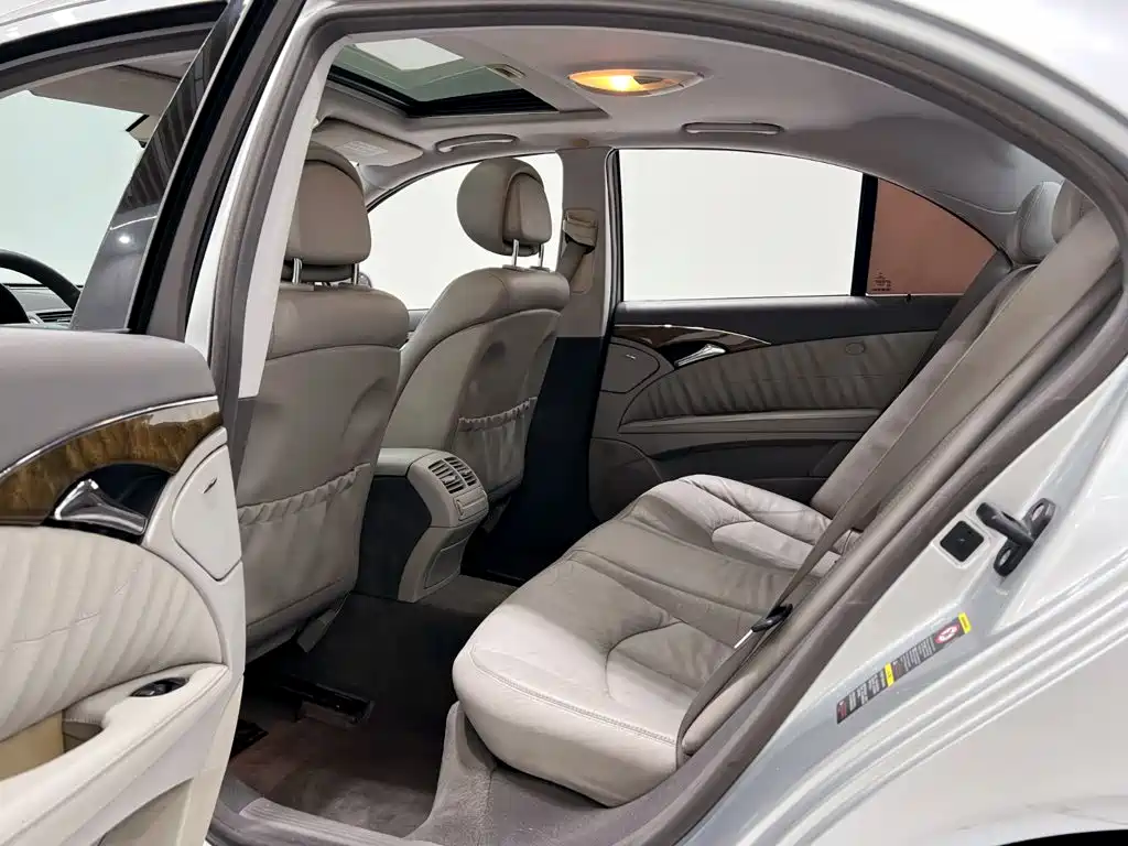 Mercedes-Benz E-Class 2008 2008 E 230 Fashion