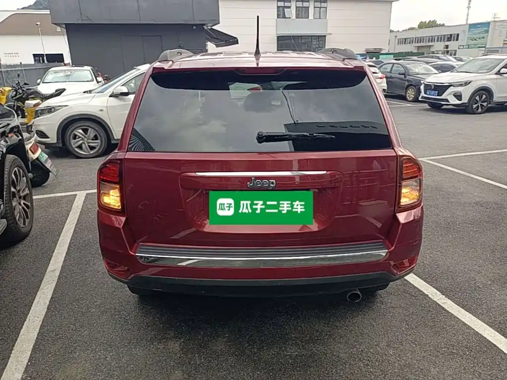 Jeep Compass (Import) 2014 2014 2.0L 2WD Luxury Edition